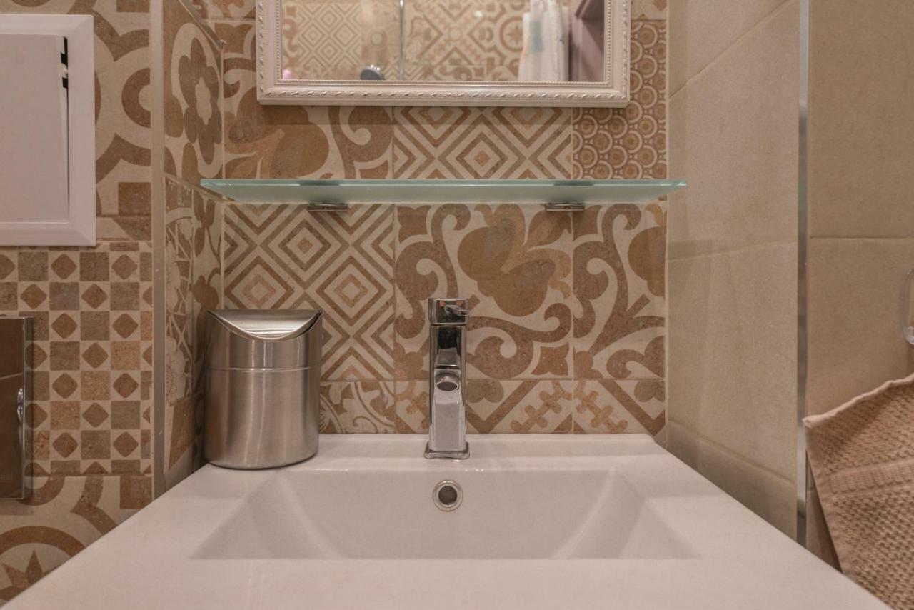 Welcoming One Bedroom On Vasil Levski Boulevard By Flat Mаnager Sofia Ngoại thất bức ảnh